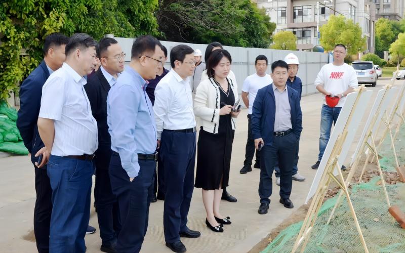 集團(tuán)公司黨委副書記、總經(jīng)理朱策帶隊(duì)赴皖投置業(yè)公司合肥項(xiàng)目調(diào)研