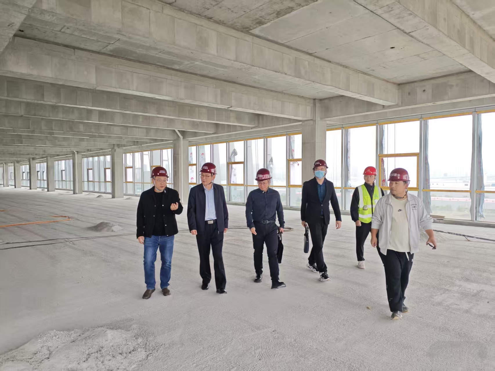 筑牢安全防線(xiàn) 守護(hù)職工安全——皖投置業(yè)公司工會(huì)開(kāi)展安全生產(chǎn)監(jiān)督檢查